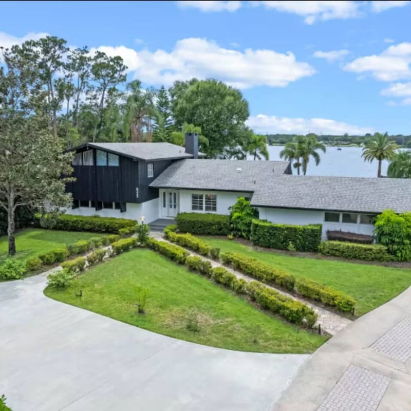 Lake House + Pool, Dock, Walk to Universal Studios