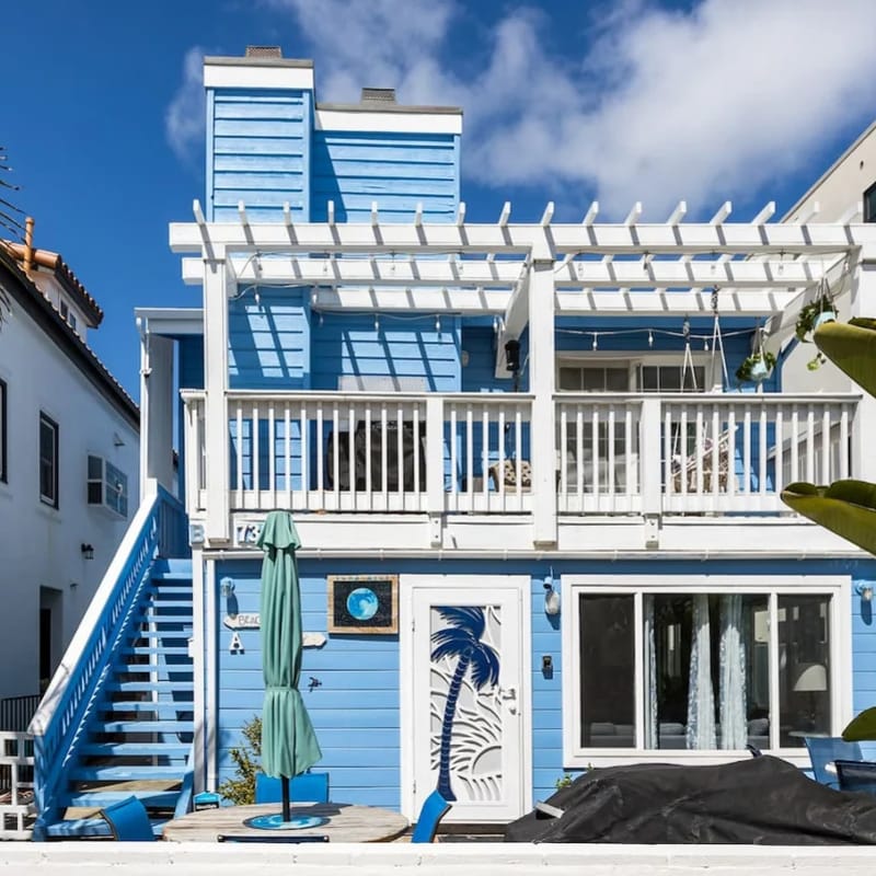 Steps From Beach & Bay With Parking & Rooftop Deck